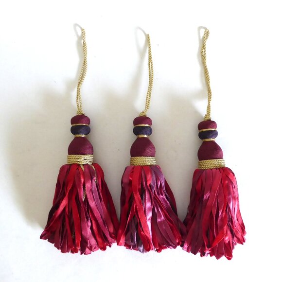 NEW 6.5” DECORATIVE ACCENT RED PURPLE BURGUNDY RIBBON TASSEL SET OF 3 - Picture 2 of 8